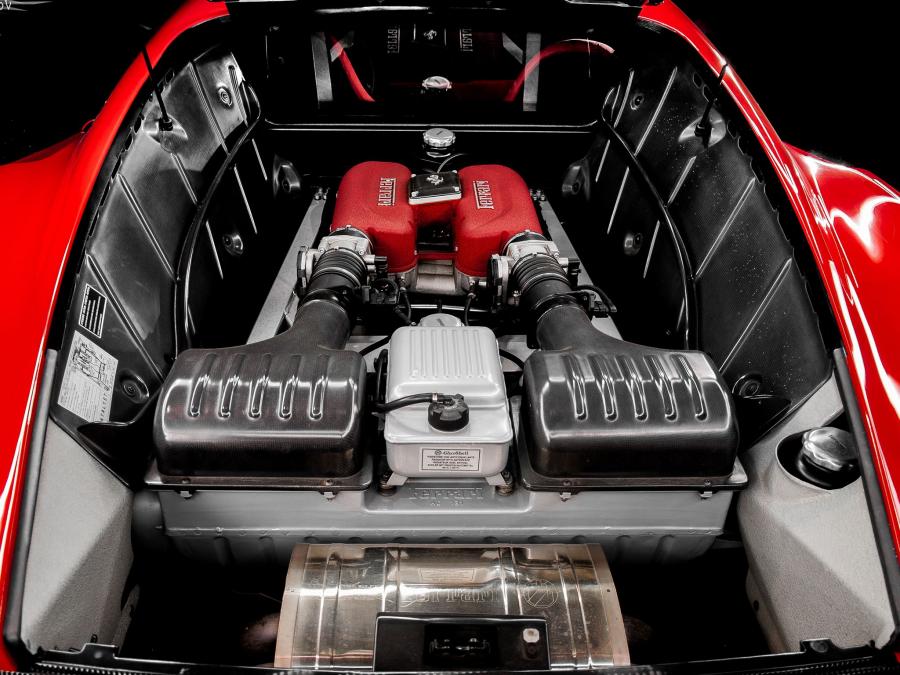 Моторный отсек Ferrari 360 Modena Challenge Stradale 2003 года  (фото 41 из 41)